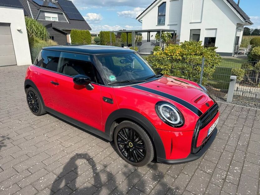 Cooper SE