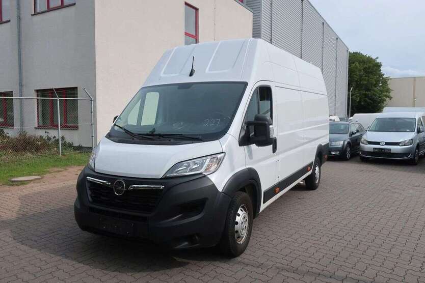 Opel Movano 124.808 km 21.900 € Hannover 30179