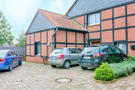Haus Algermissen - 9 Zimmer, 220 m&sup2;, 239.000&euro; | Angebot:26897793