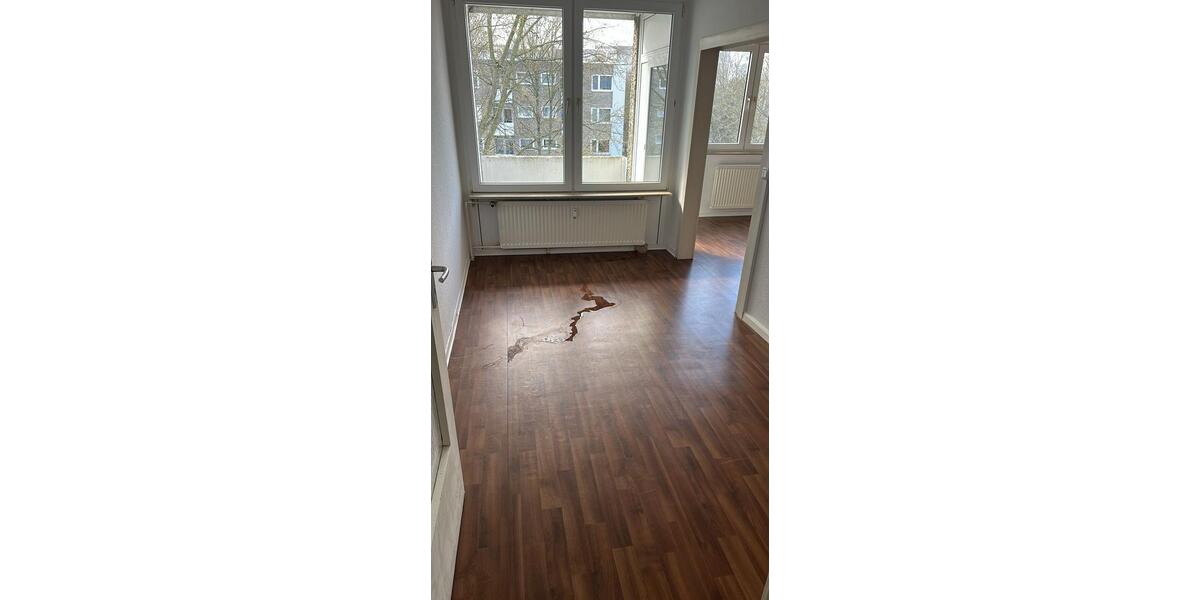 Etagenwohnung Laatzen - 3 Zimmer, 76 m&sup2;, 614&euro; | Angebot:26350986