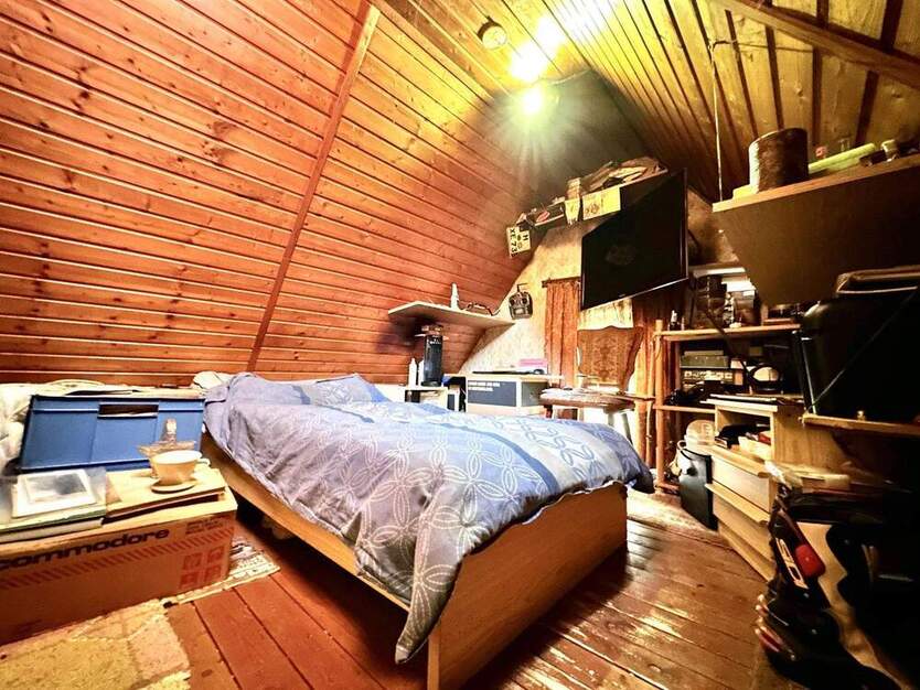 Solides Einfamilienhaus mit viel Potenzial in sehr gute Lage ! 4 zimmer