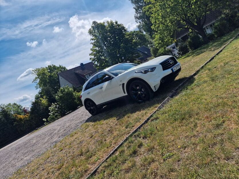 INFINITI QX70 113.000 km 20.500 € Seelze/Lohnde 30926