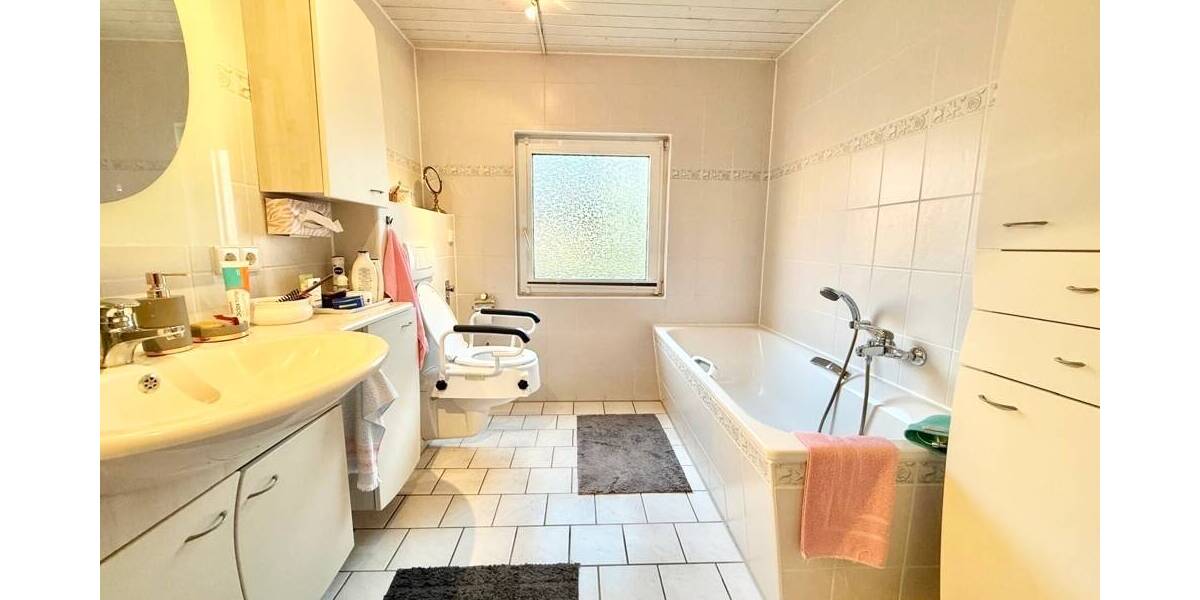 Historisches Fachwerkhaus mit 2 Wohneinheiten + Antiquitätencafé, Nähe Luther See 6 zimmer