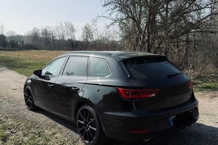 Seat Leon 53.400 km 22.490 &euro; Lehrte 31275