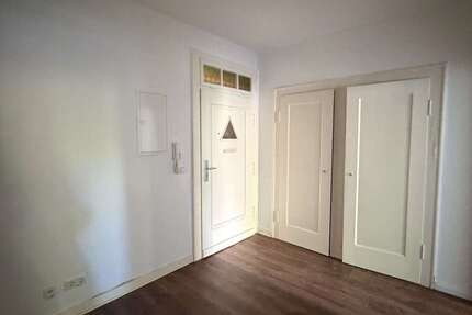 Wohnung Hannover Herrenhausen - 2 Zimmer, 65 m&sup2;, 605&euro; | Angebot:26723931