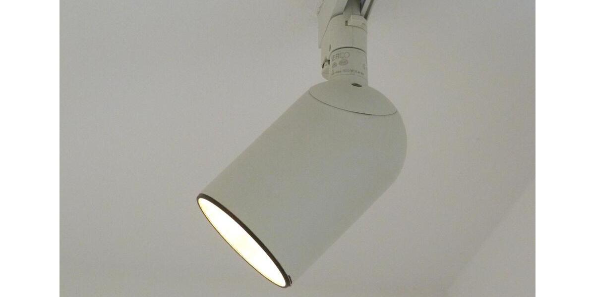 von privat: maschseenah und kernsaniert 2 zimmer