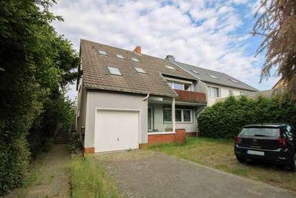 Haus zum Kaufen in Seelze 470.000 € 210.27 m² 10 zimmer