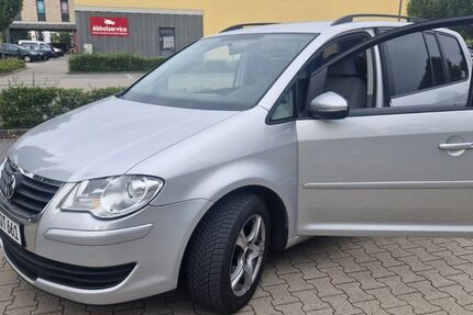 VW Touran 241.000 km 2.999 &euro; Hannover 30419