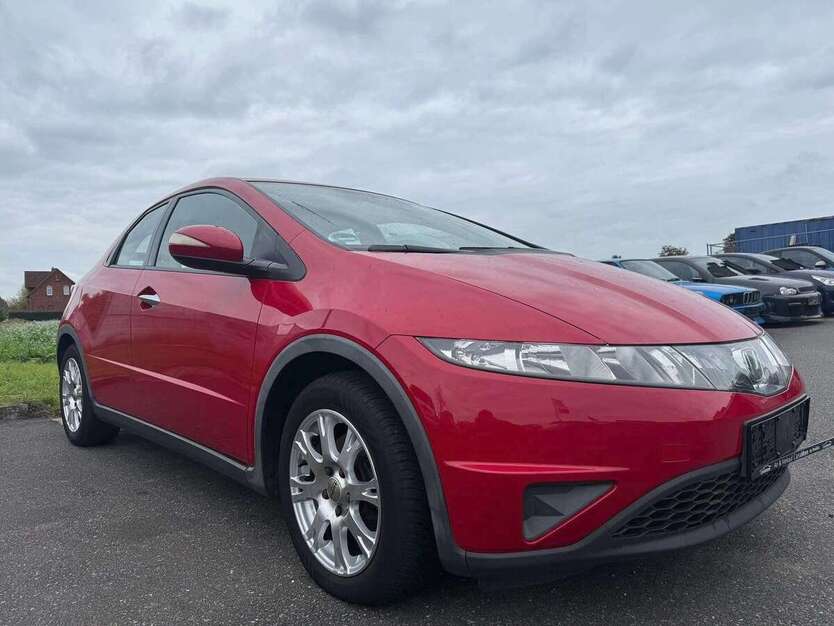 Honda Civic 132.000 km 4.900 € Garbsen 30827