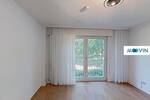 Geschmackvoll gestaltete 2-Zimmer-Wohnung mit sonniger Terrasse, EBK und Badewanne