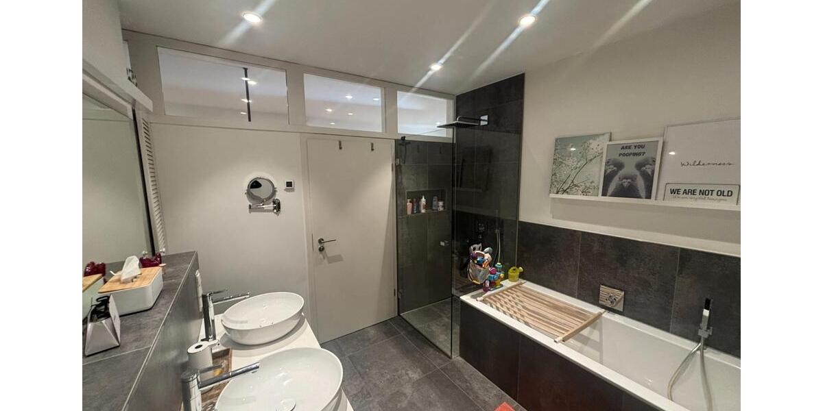 Hochparterre Hannover Vahrenwald-List - 4 Zimmer, 135 m&sup2;, 699.000&euro; | Angebot:26619523