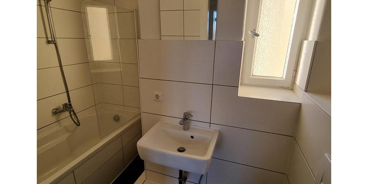 Helle und gepflegte 3-Zimmer-Wohnung mit guter Verkehrsanbindung 3 zimmer