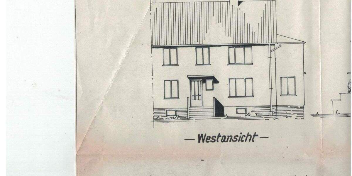 Renovierungsbedürftiges Haus mit viel Potential in Weetzen zu Verkaufen 8 zimmer