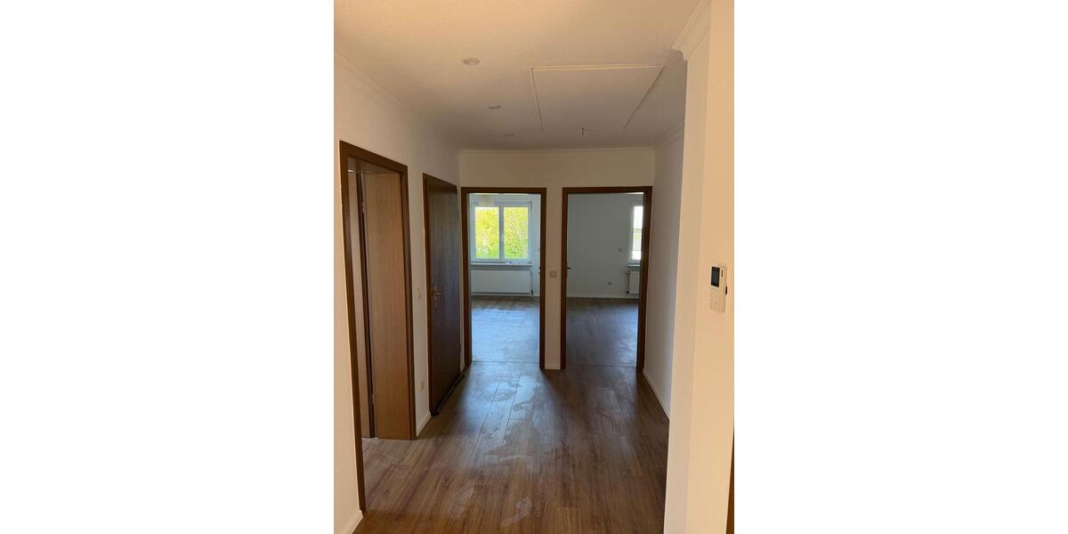 Dachgeschoßwohnung Garbsen - 3 Zimmer, 90 m&sup2;, 1.150&euro; | Angebot:26311002