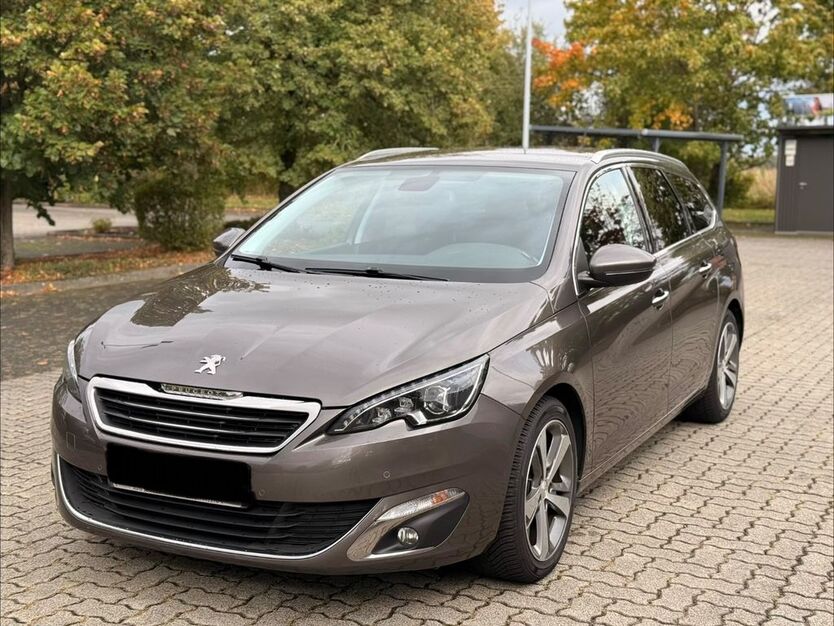 Peugeot 308 105.394 km 5.990 € Neustadt 31535