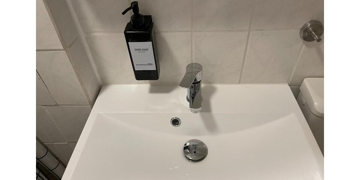 -Prov.Frei- Frisch renovierte 2-Zimmer-Erdgeschosswohnung in Uninähe – möbliert & WG-geeignet 2 zimmer