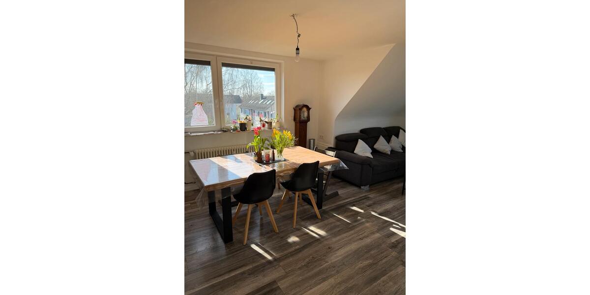 Maisonettenwohnung Langenhagen Engelbostel - 4 Zimmer, 135 m&sup2;, 1.990&euro; | Angebot:25861478