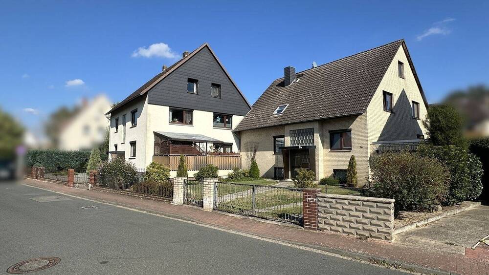 Zwei Häuser, fünf Wohneinheiten - vielfältige Nutzungsmöglichkeiten! (SY-1020-132) 2 zimmer