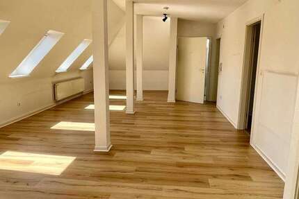 Wohnung Hildesheim - 2 Zimmer, 70 m&sup2;, 595&euro; | Angebot:26496664