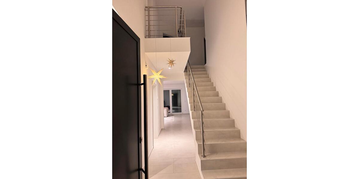 Doppelhaushälfte mit traumhaftem Ausblick zu vermieten 5 zimmer