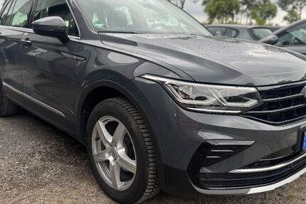 VW Tiguan 72.920 km 29.499 &euro; Isernhagen OT Altwarmbüchen bei Hannover A2/A7 30916