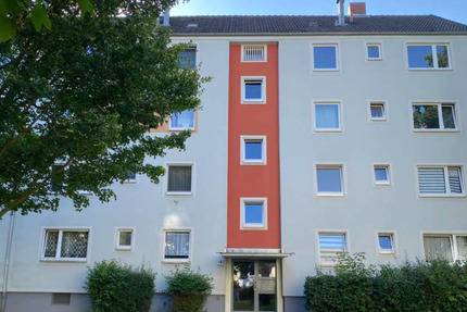 PROVISIONSFREI: Sanierte Etagenwohnung, HStöcken, Balkon, Keller 3 zimmer