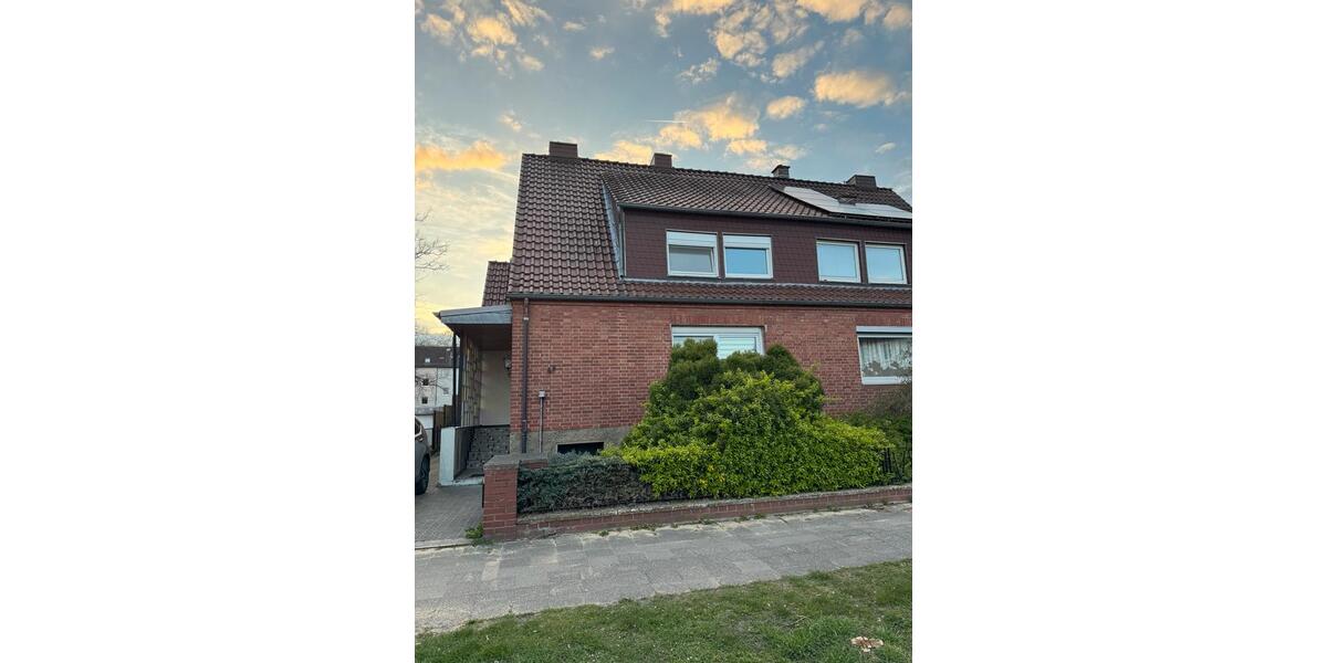 Doppelhaushälfte Lehrte - 4.5 Zimmer, 112 m&sup2;, 1.300&euro; | Angebot:26446060