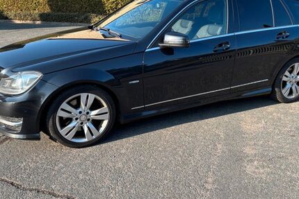 Mercedes-Benz C 250 309.313 km 5.250 &euro; Sarstedt 31157