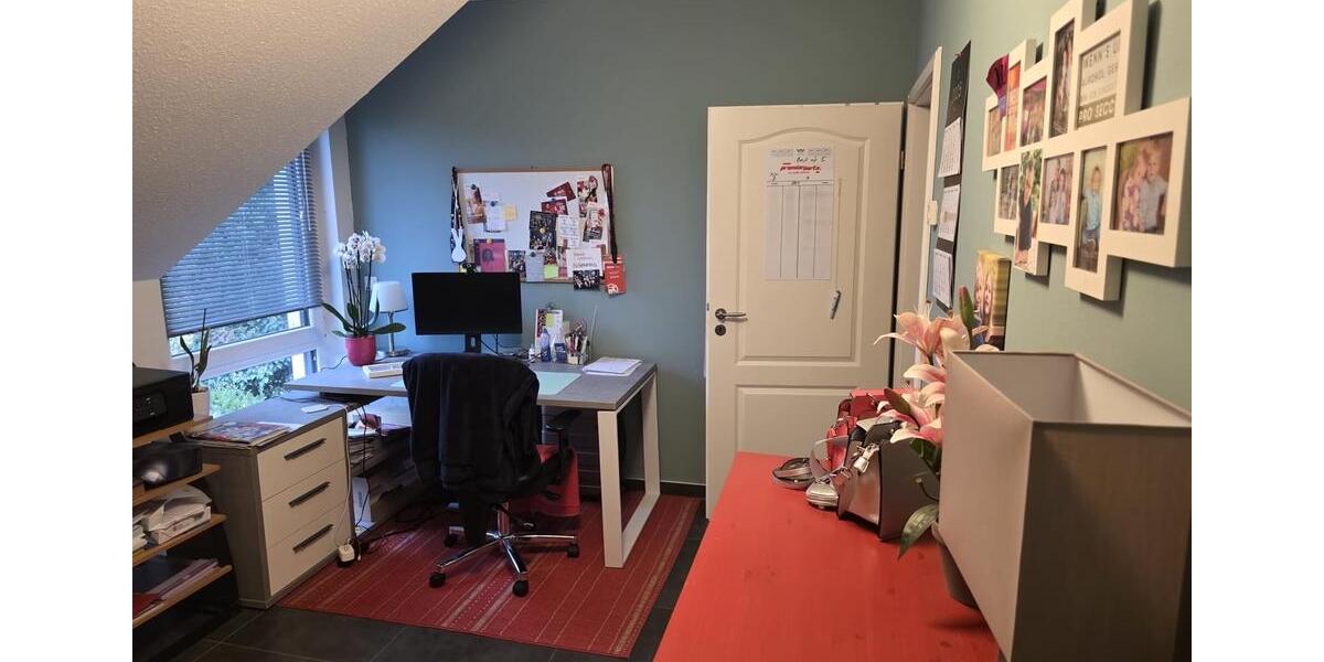 *Provisionsfrei* Moderne, energieeffiziente DHH in Altwarmbüchen 4 zimmer