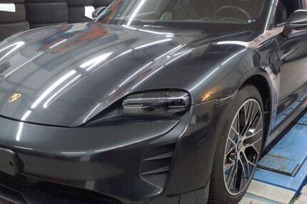 Porsche Taycan 9.500 km 72.990 € Garbsen 30823