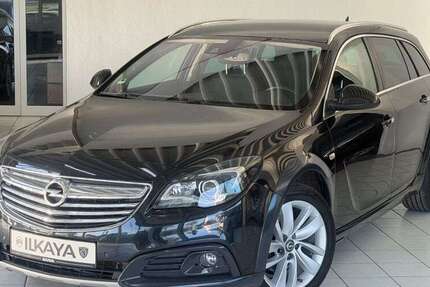 Opel Insignia 141.000 km 10.980 &euro; Giessen / Emmerke 31180