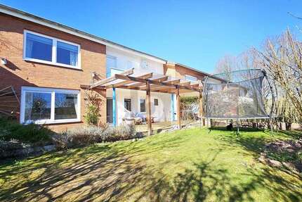 Haus Sarstedt - 4 Zimmer, 135 m&sup2;, 320.000&euro; | Angebot:25549774