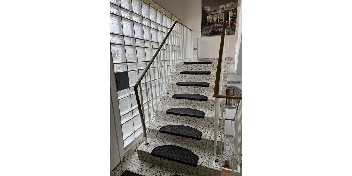 Großzügiges Ein- bis Zweifamilienhaus in Arnum Hemmingen! 7 zimmer