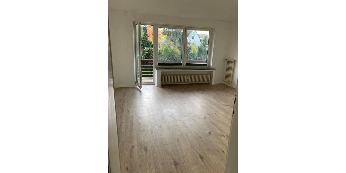 Schöne renovierte 2-Zimmer-Wohnung im Grünen mit großem Balkon in Hildesheim zu vermieten! 2 zimmer