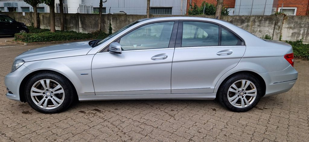 Mercedes-Benz C 250 188.000 km 8.200 &euro; Hannover 30179