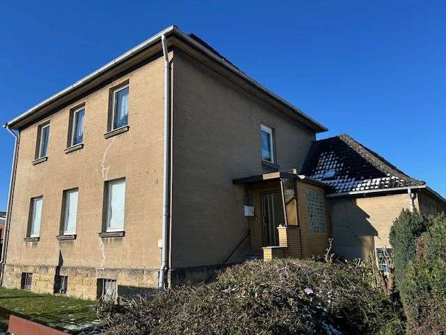Haus zum Kaufen in Barsinghausen 185.000 € 156 m²