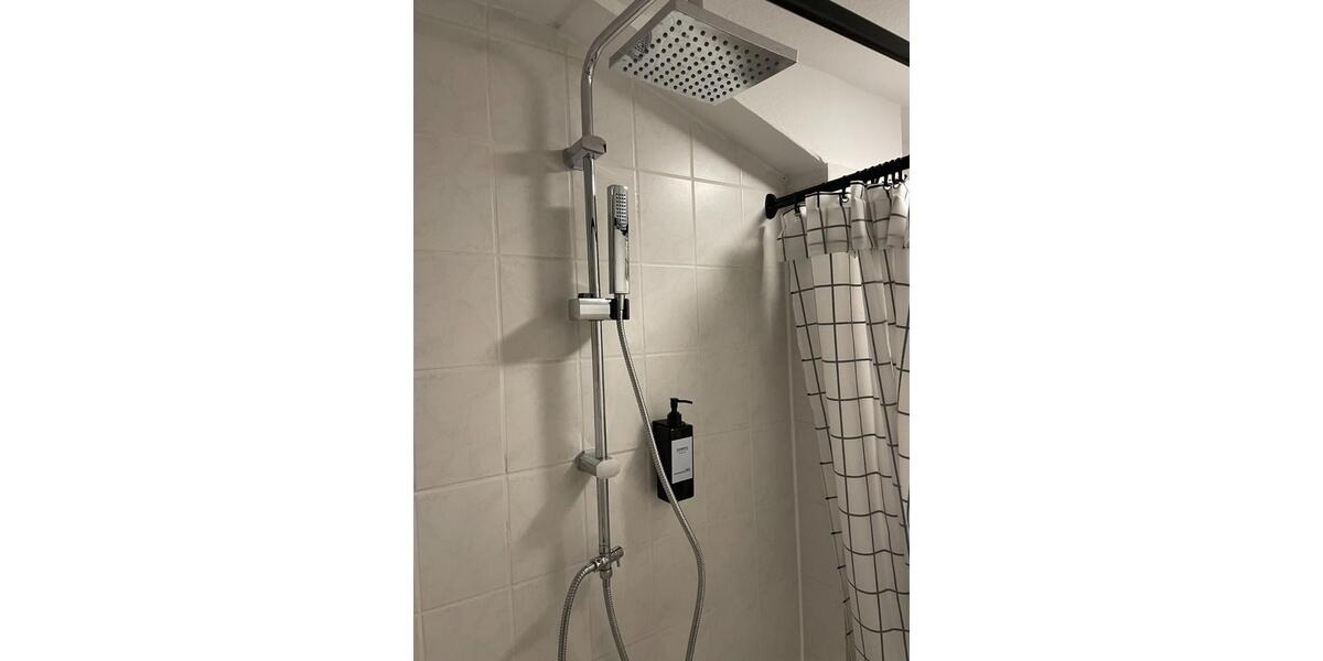 -Prov.Frei- Frisch renovierte 2-Zimmer-Erdgeschosswohnung in Uninähe – möbliert & WG-geeignet 2 zimmer