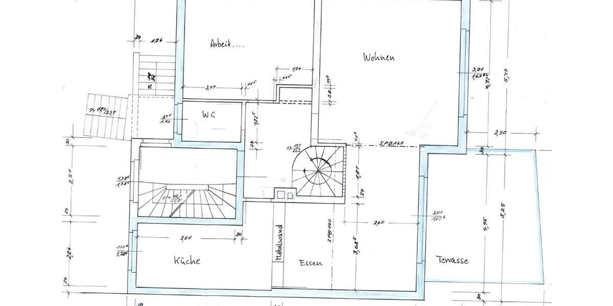 Haus mit 3 WE, vermietet 9 zimmer