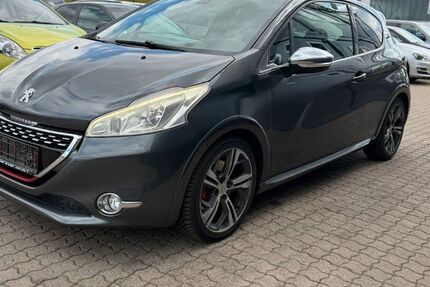 Peugeot 208 127.000 km 4.500 &euro; Seelze 30926