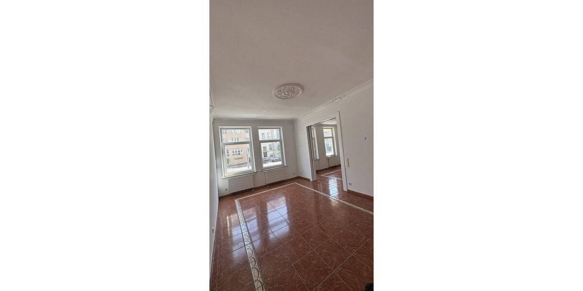 Etagenwohnung Hannover List - 6 Zimmer, 160 m&sup2;, 1.750&euro; | Angebot:26402150