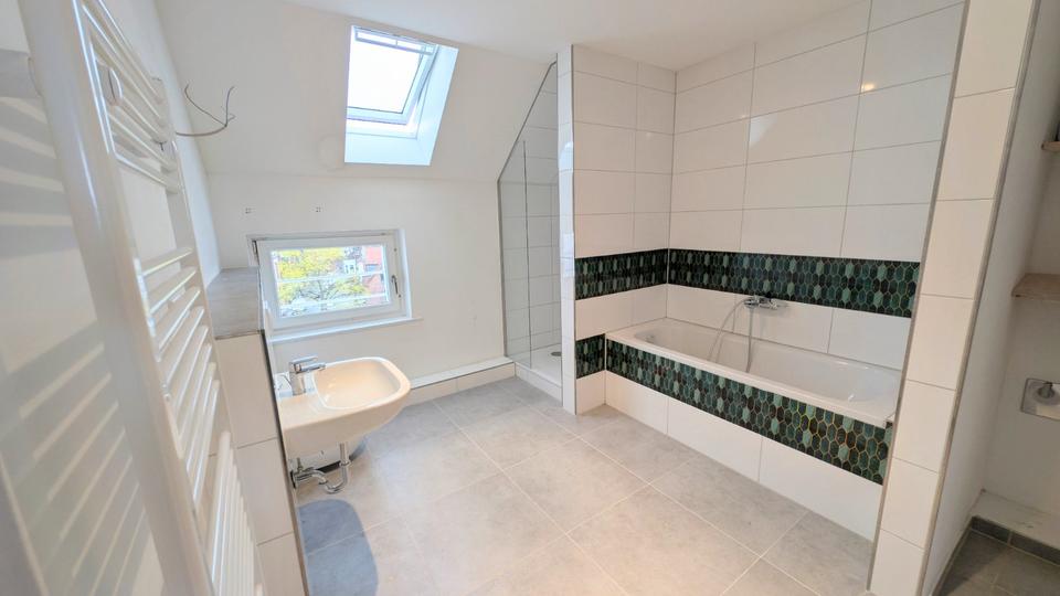 Maisonettenwohnung Hannover Buchholz-Kleefeld - 4 Zimmer, 127 m&sup2;, 1.587&euro; | Angebot:26423543
