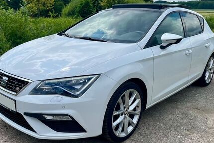 Seat Leon 142.420 km 13.980 &euro; Springe 31832