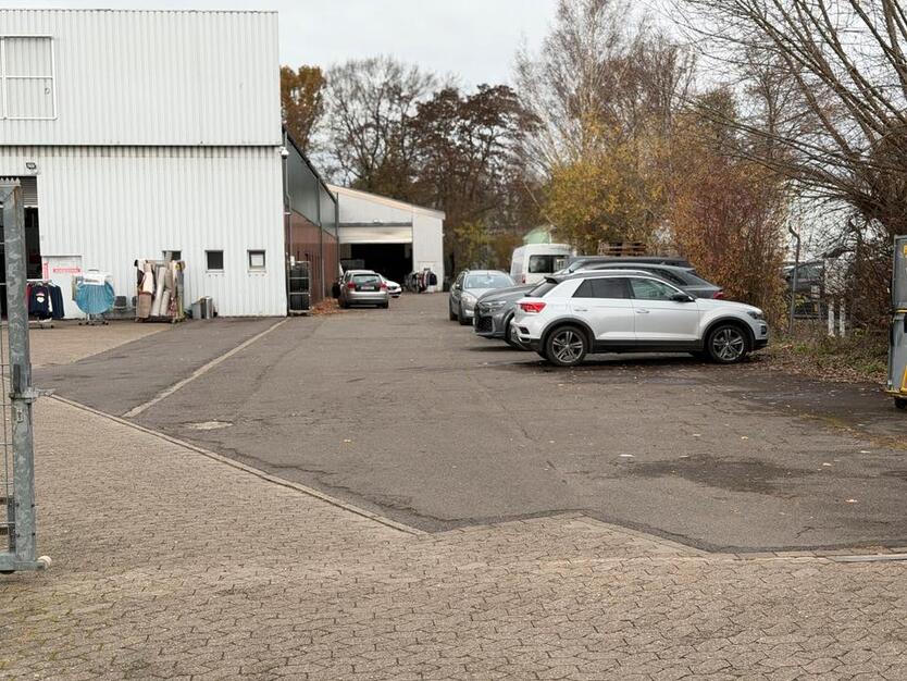 Moderne Lagerhalle 500qm in Too Lage zu vermieten zimmer