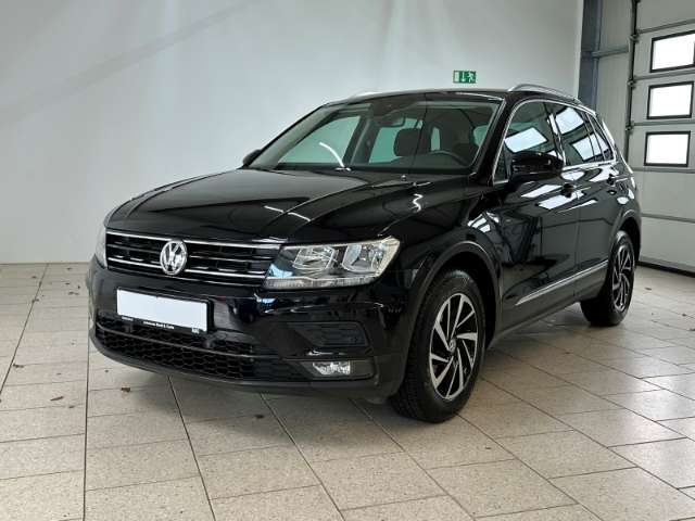 VW Tiguan 107.836 km 20.799 € Hemmingen/Hannover 30966