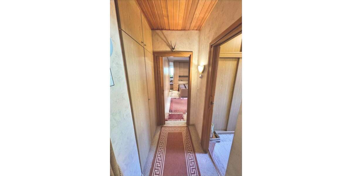 Lage, Lage, Lage: 3,5-Zimmer-Eigentumswohnung im 1. OG in Hannover-Döhren mit Gestaltungspotenzial 3 zimmer