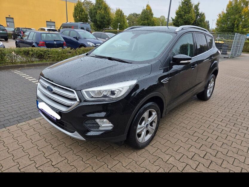 Ford Kuga 129.000 km 9.000 € Langenhagen 30853