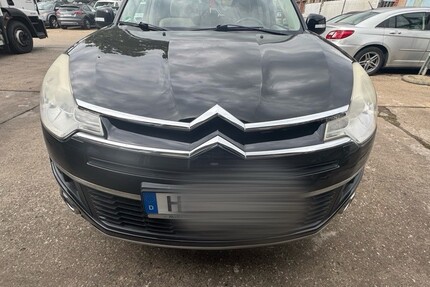 Citroen C-Crosser 23.566 km 3.500 € Hannover 30159