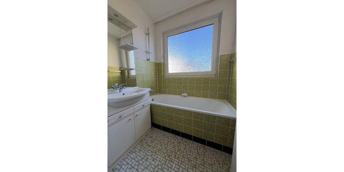 Bezugsfrei - lichtdurchflutete Wohnung mit Balkon 3 zimmer