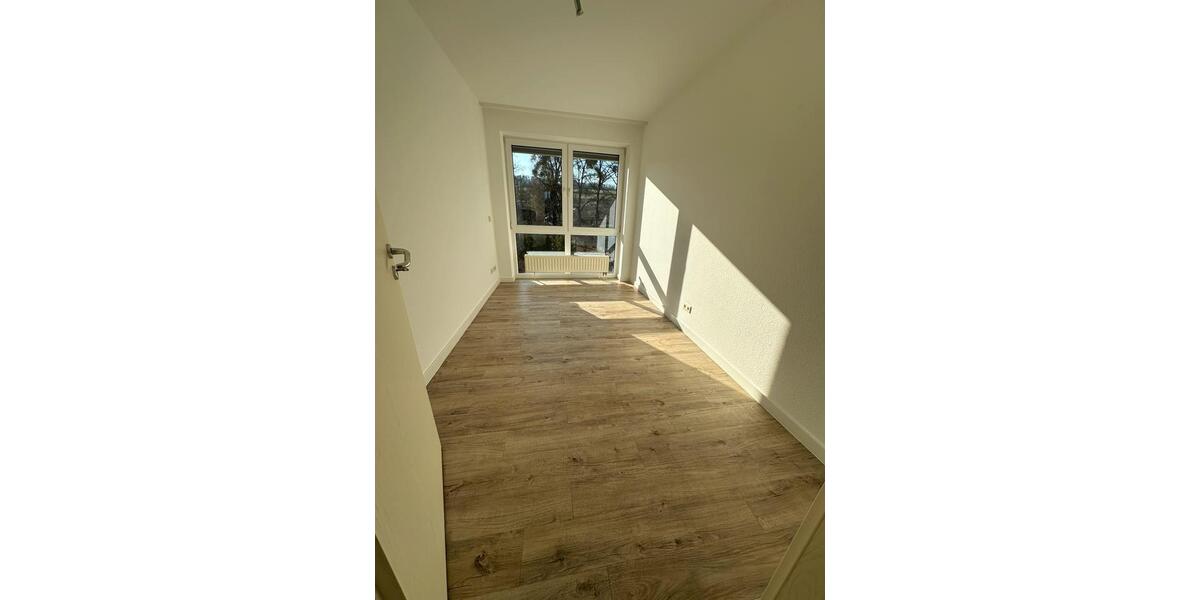 Etagenwohnung Hildesheim Bockfeld - 3 Zimmer, 76 m&sup2;, 900&euro; | Angebot:25588587