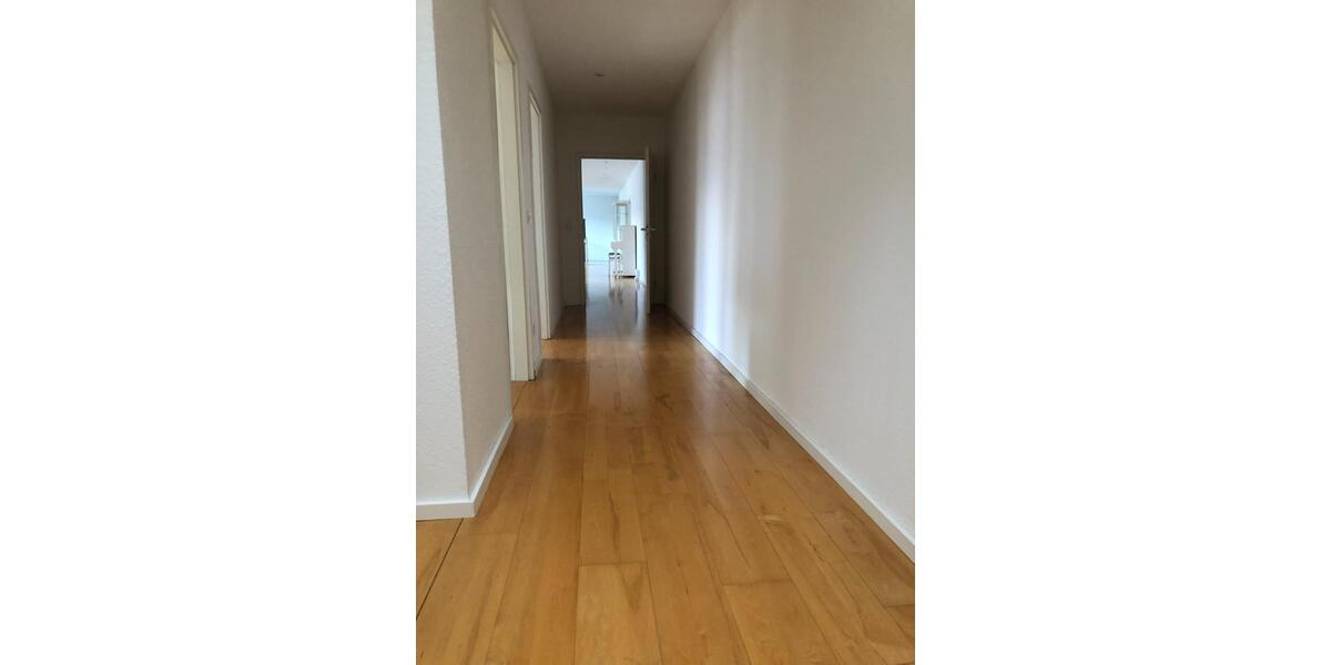 Wunderschönes, großzügiges Haus mit EBK, Sauna, Balkon und Kamin 8 zimmer